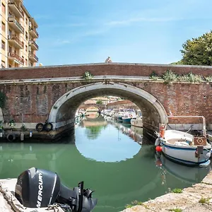 Piccola Venezia Canal View Charming Flat Livorno